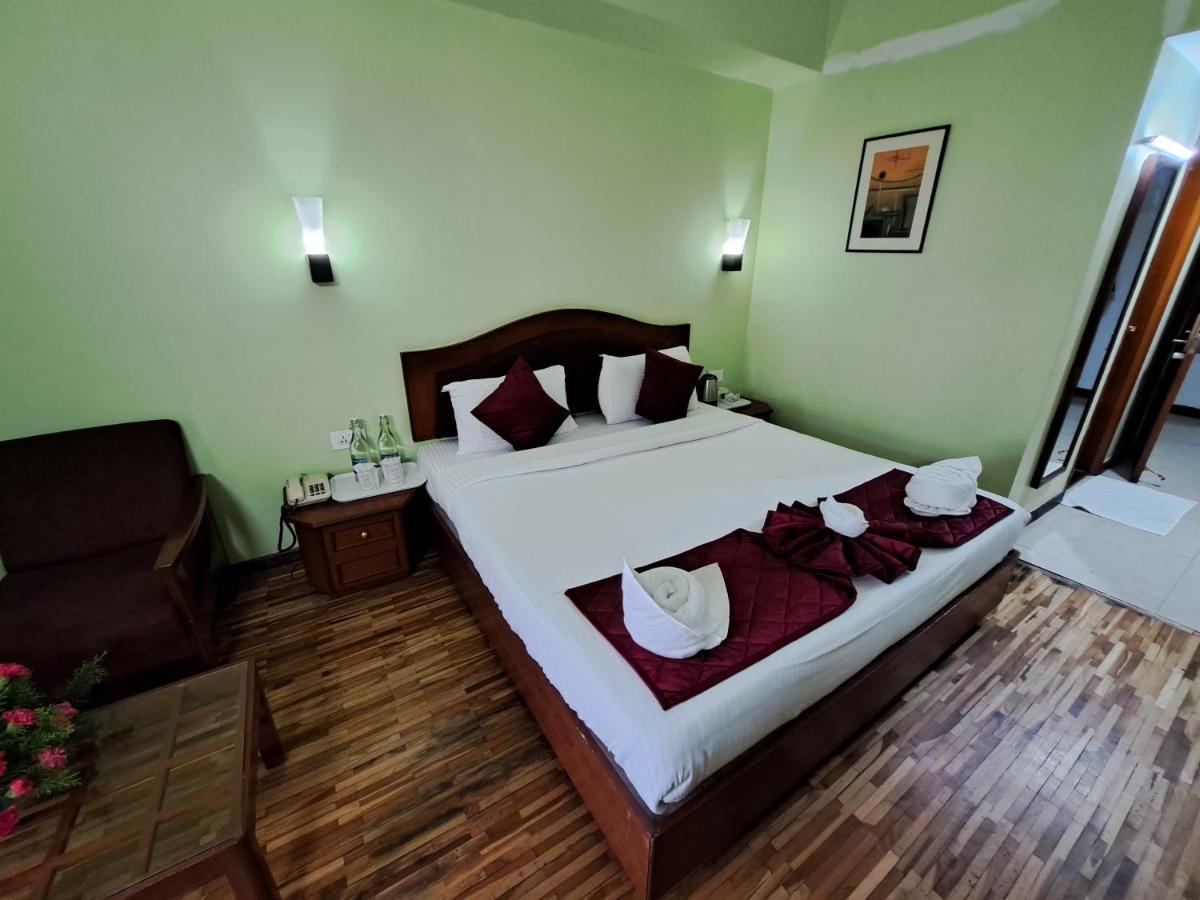 Hotel Preethi Classic Towers Ooty Kültér fotó