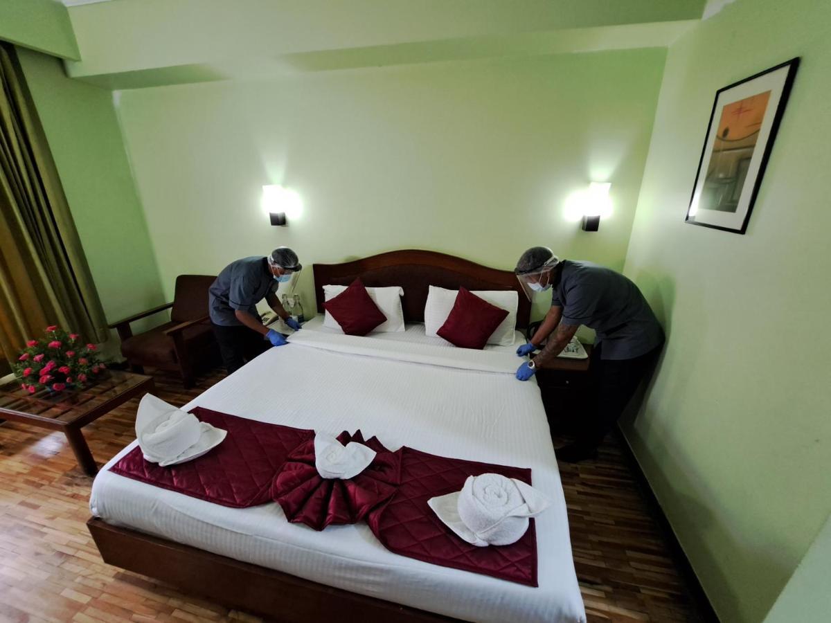 Hotel Preethi Classic Towers Ooty Kültér fotó