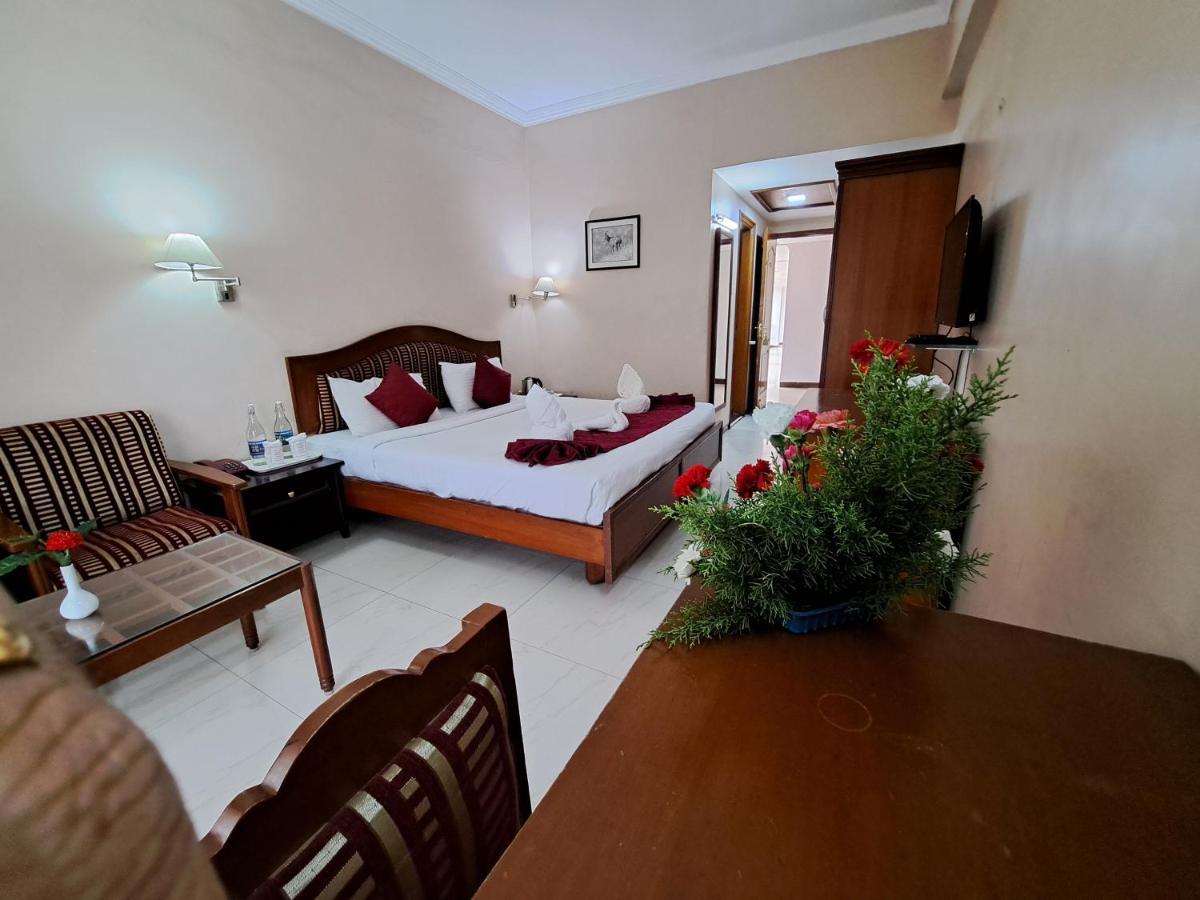 Hotel Preethi Classic Towers Ooty Kültér fotó