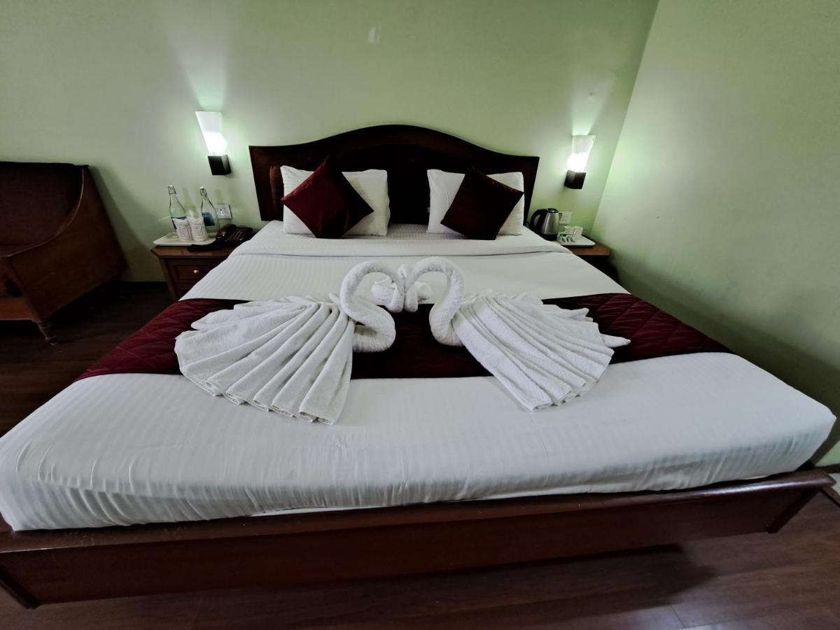 Hotel Preethi Classic Towers Ooty Kültér fotó