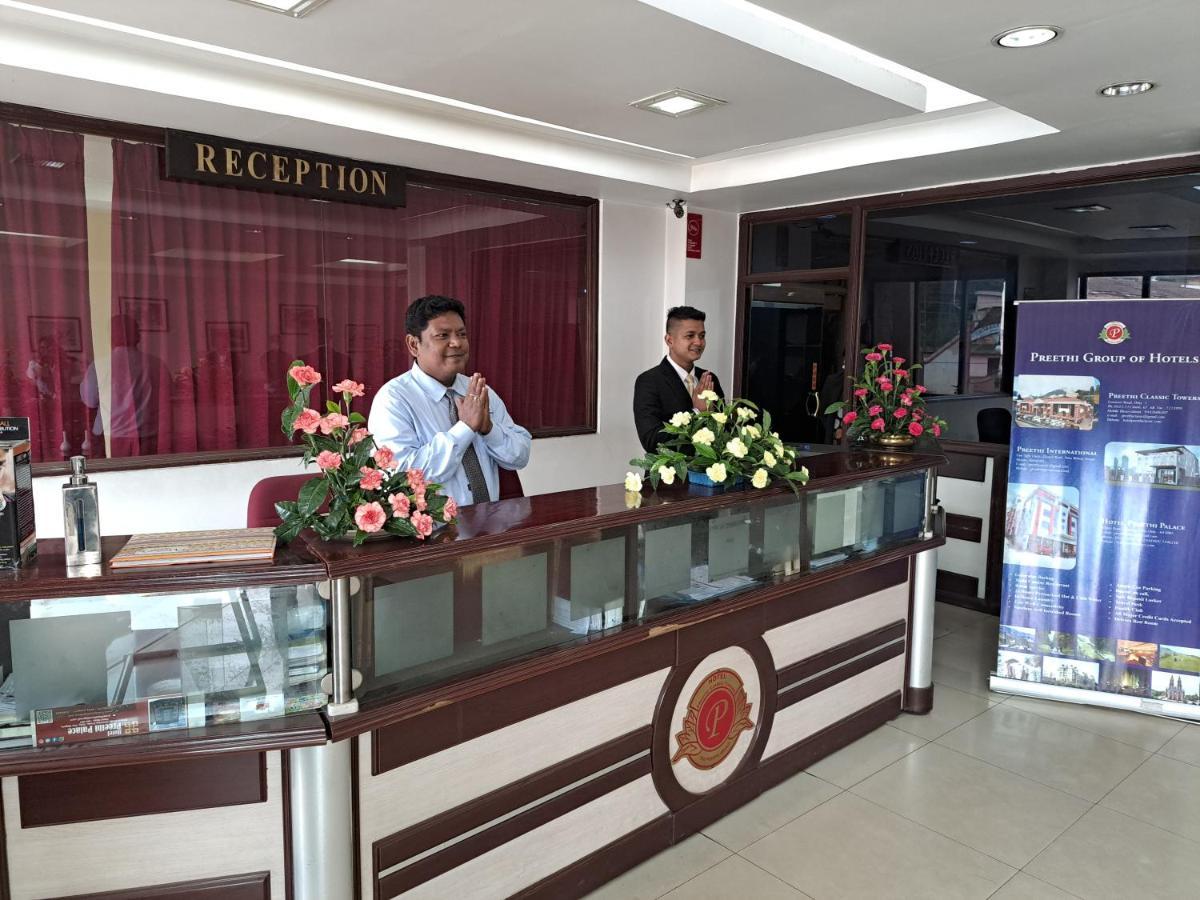 Hotel Preethi Classic Towers Ooty Kültér fotó