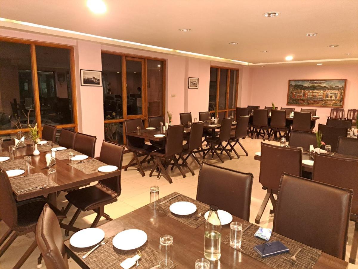Hotel Preethi Classic Towers Ooty Kültér fotó