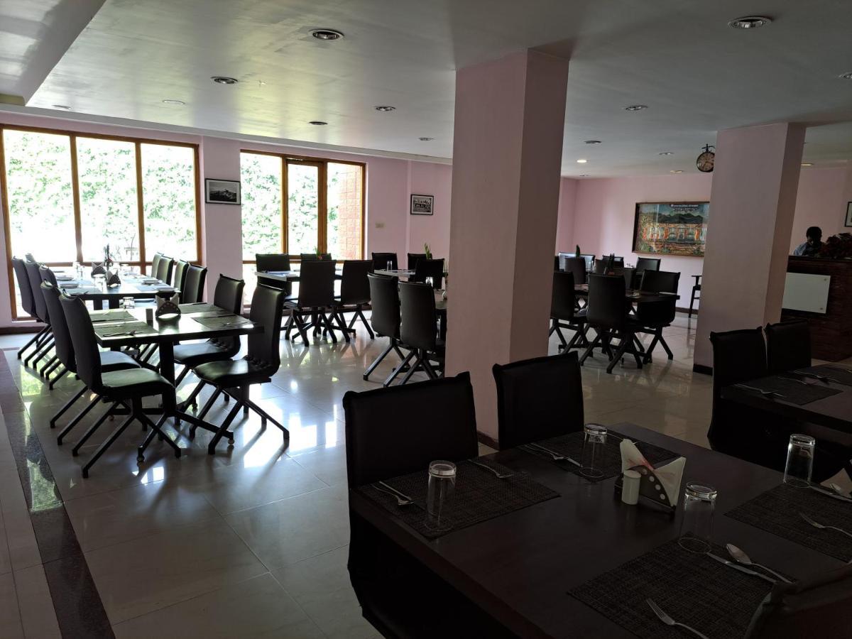 Hotel Preethi Classic Towers Ooty Kültér fotó