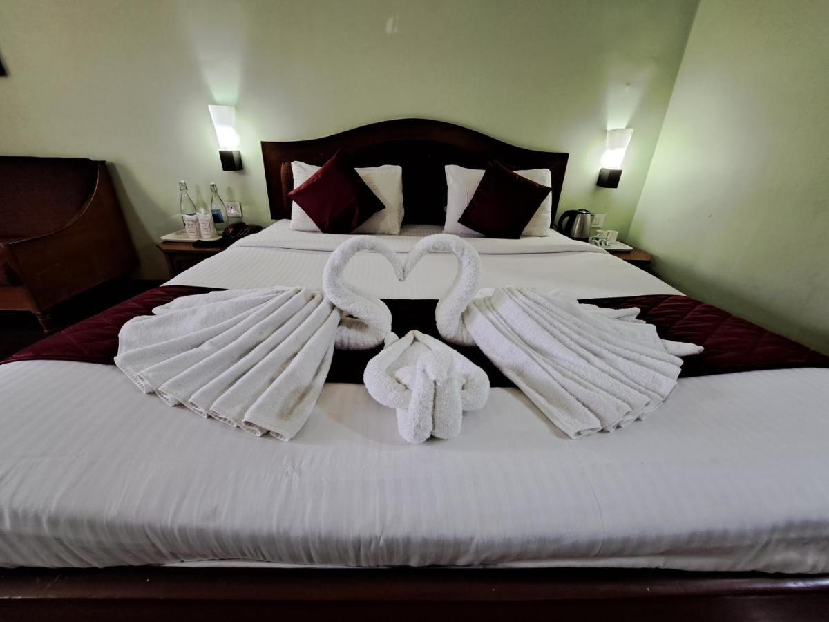 Hotel Preethi Classic Towers Ooty Kültér fotó