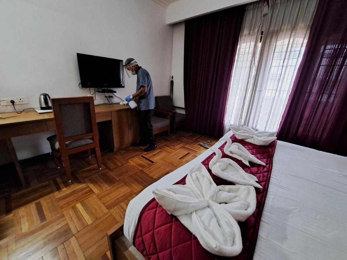 Hotel Preethi Classic Towers Ooty Kültér fotó