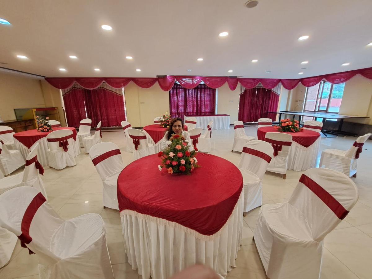 Hotel Preethi Classic Towers Ooty Kültér fotó