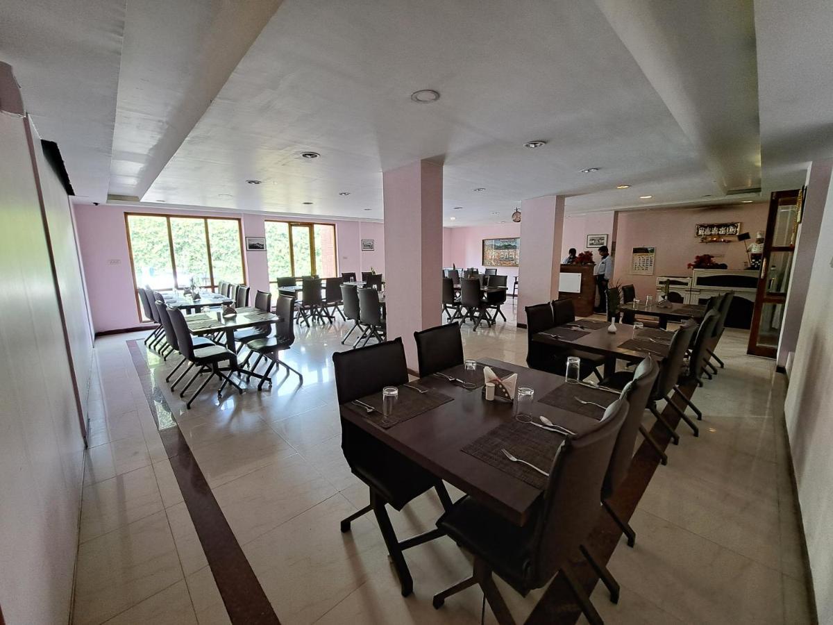 Hotel Preethi Classic Towers Ooty Kültér fotó
