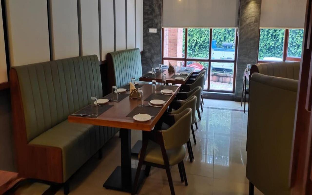 Hotel Preethi Classic Towers Ooty Kültér fotó